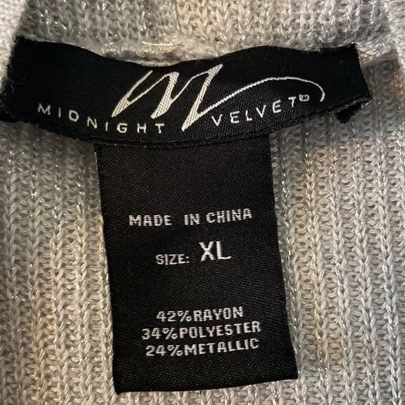 Midnight Velvet Cardigan size XL excellent condition length 37” color silver - Picture 2 of 12